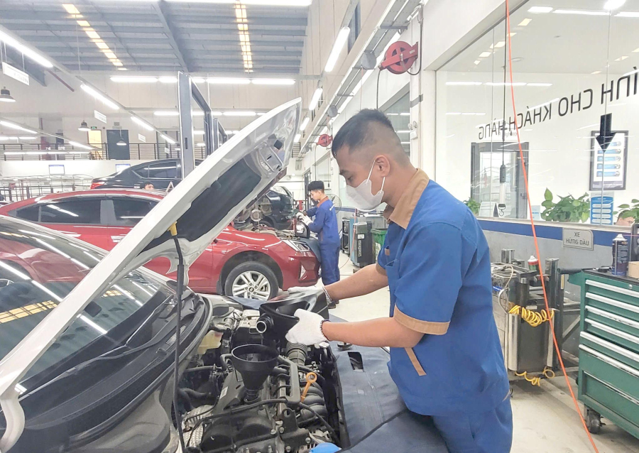 xuong-dich-vu-hyundai-lam-kinh